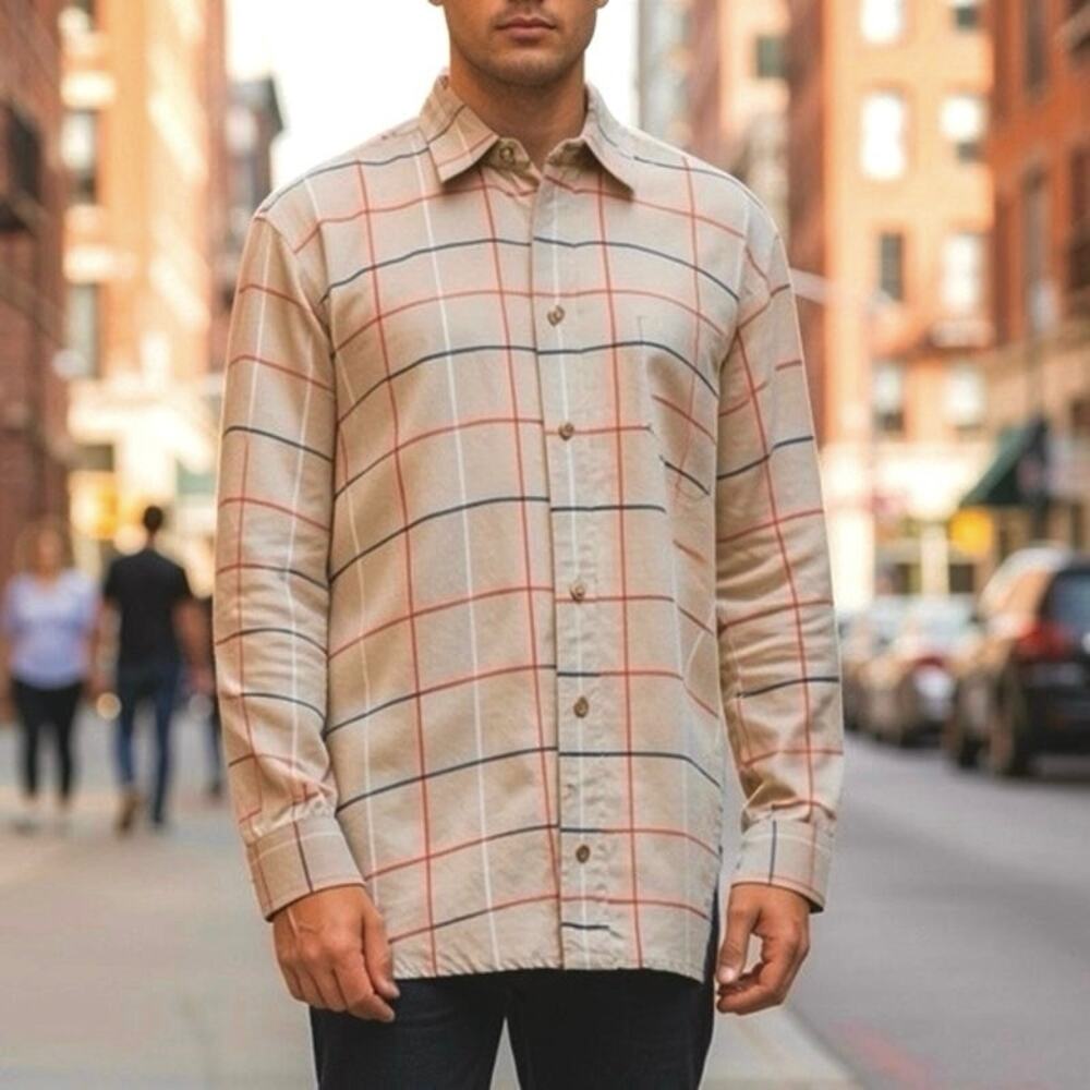 Vintage Burberry Men’s long-sleeve button-down Iconic Nova
Check Size Large